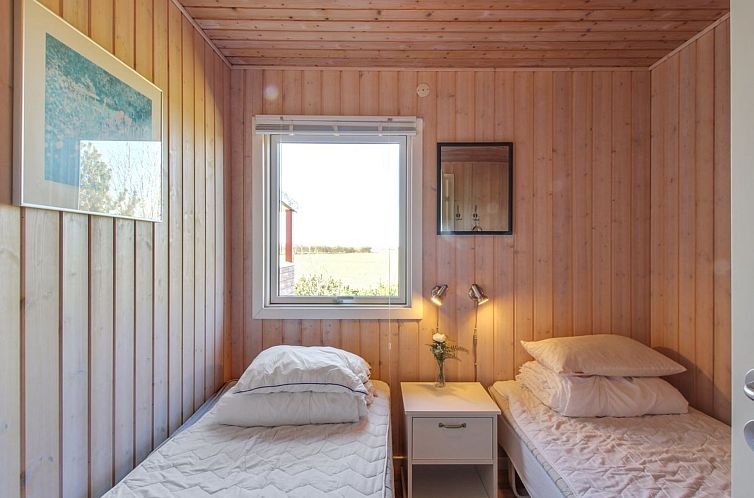 Vakantiehuis "Yanne" - 400m from the sea
