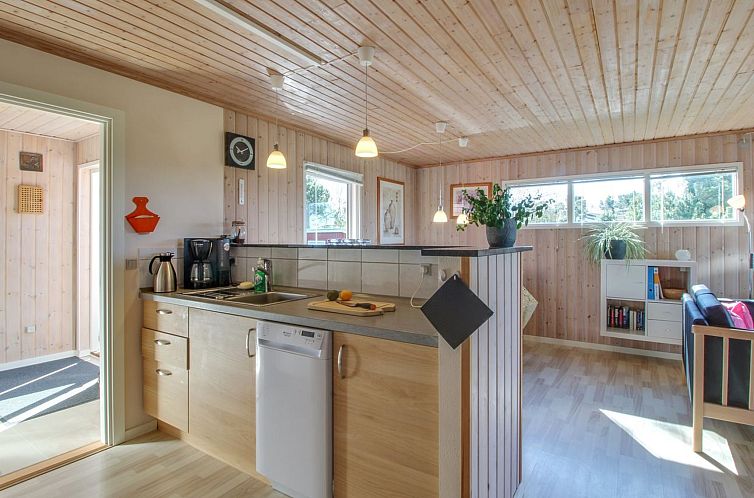 Vakantiehuis "Yanne" - 400m from the sea