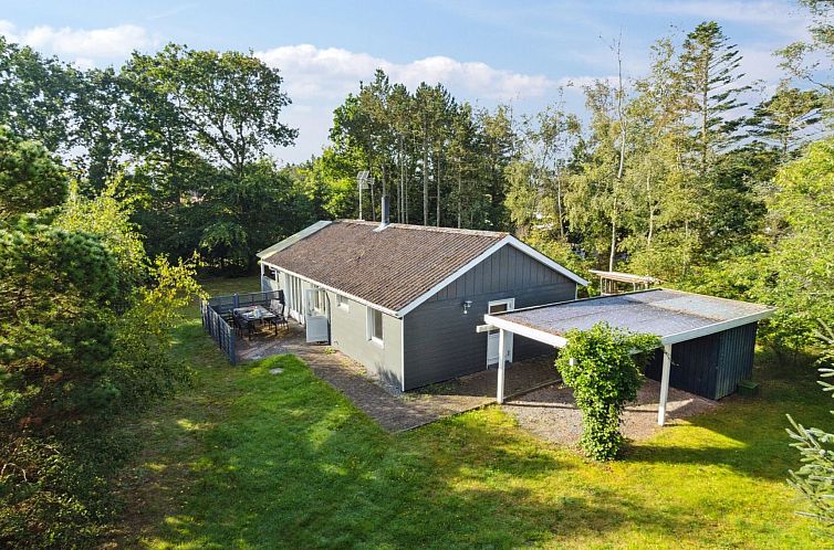 Vakantiehuis "Arwin" - 200m from the sea