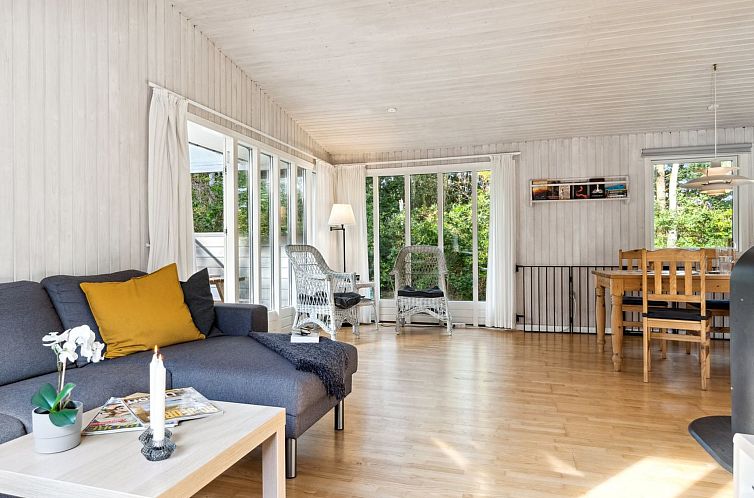 Vakantiehuis "Arwin" - 200m from the sea