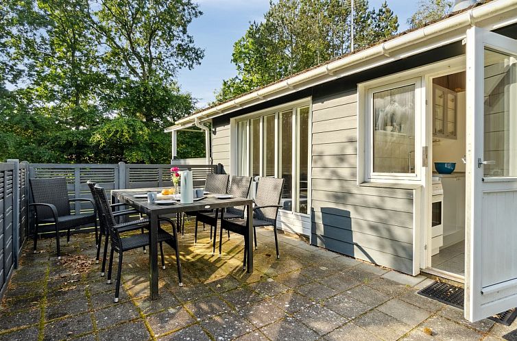Vakantiehuis "Arwin" - 200m from the sea