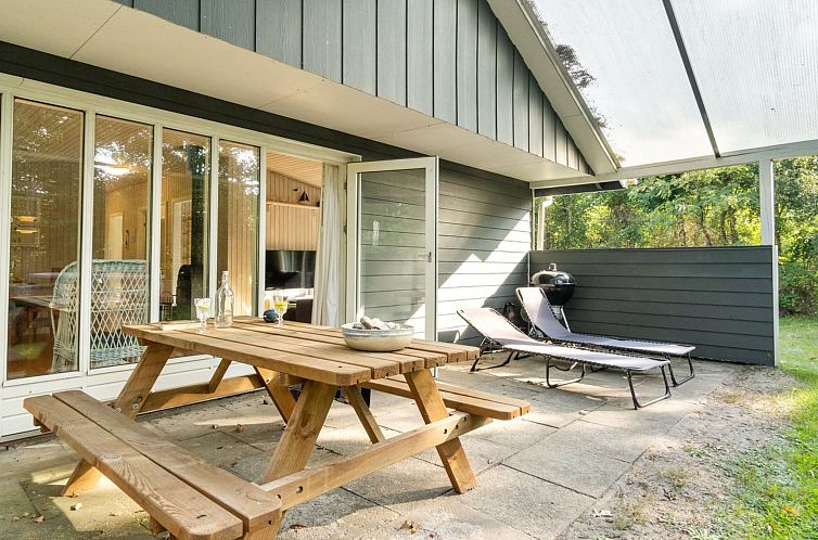 Vakantiehuis "Arwin" - 200m from the sea