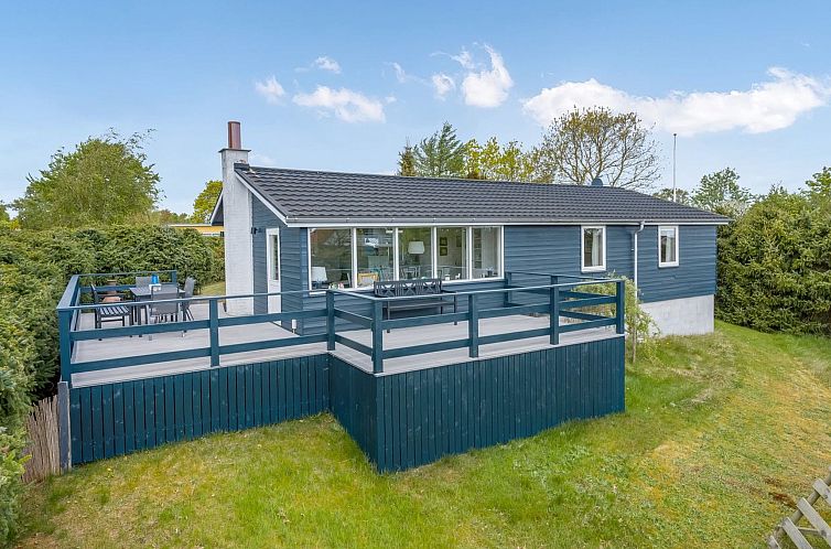 Vakantiehuis "Shaya" - 340m from the sea