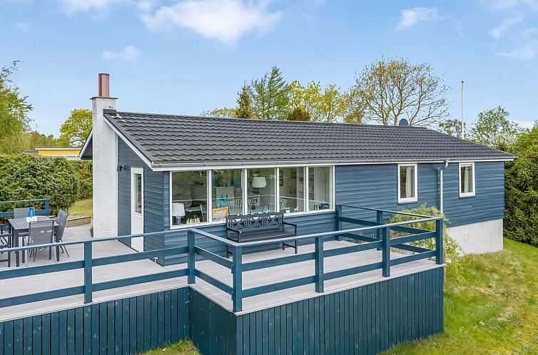 Vakantiehuis "Shaya" - 340m from the sea