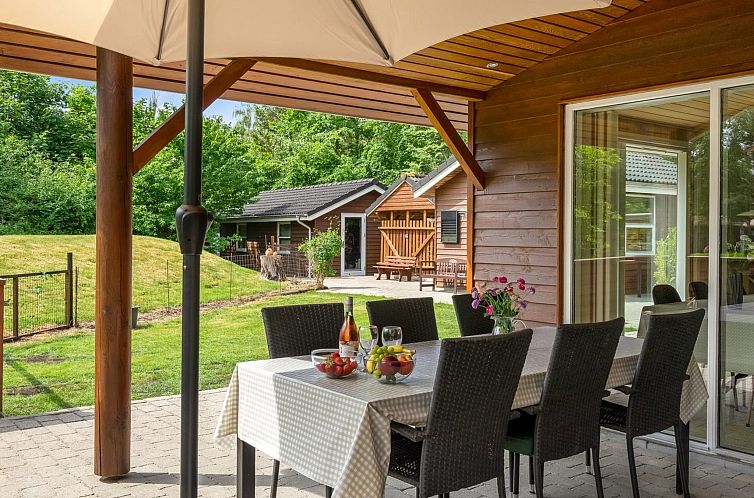 Vakantiehuis "Mauri" -  from the sea