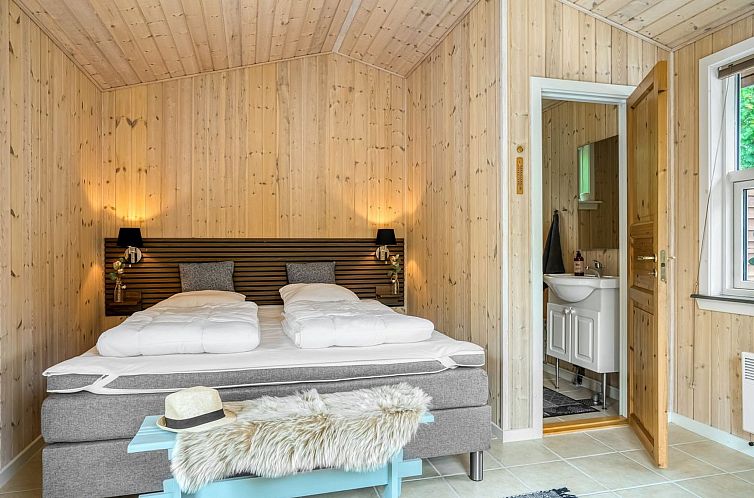 Vakantiehuis "Mauri" -  from the sea