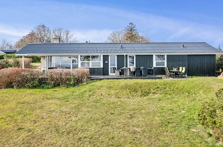 Vakantiehuis "Wrage" -  from the sea