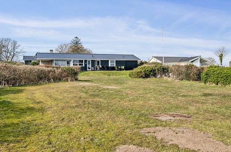 Vakantiehuis "Wrage" -  from the sea