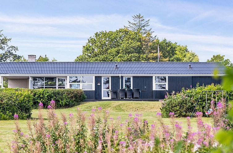Vakantiehuis "Wrage" -  from the sea