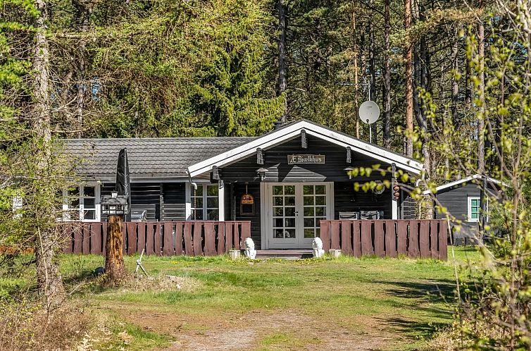 Vakantiehuis "Uuno" - 1.2km from the sea
