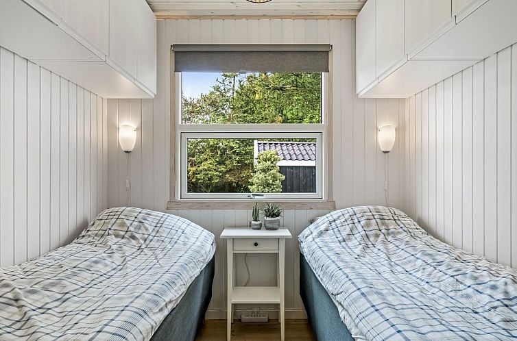 Vakantiehuis "Ingiald" - 600m from the sea