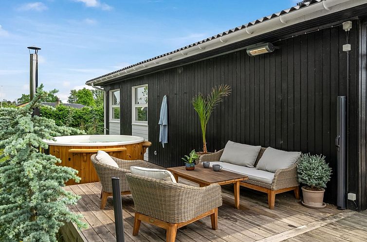 Vakantiehuis "Ingiald" - 600m from the sea