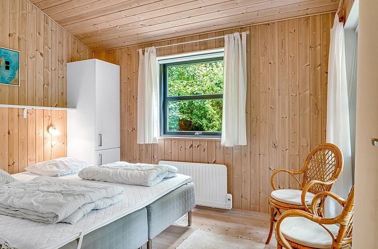 Vakantiehuis "Suna" -  from the sea