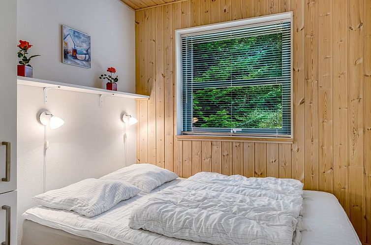 Vakantiehuis "Suna" -  from the sea