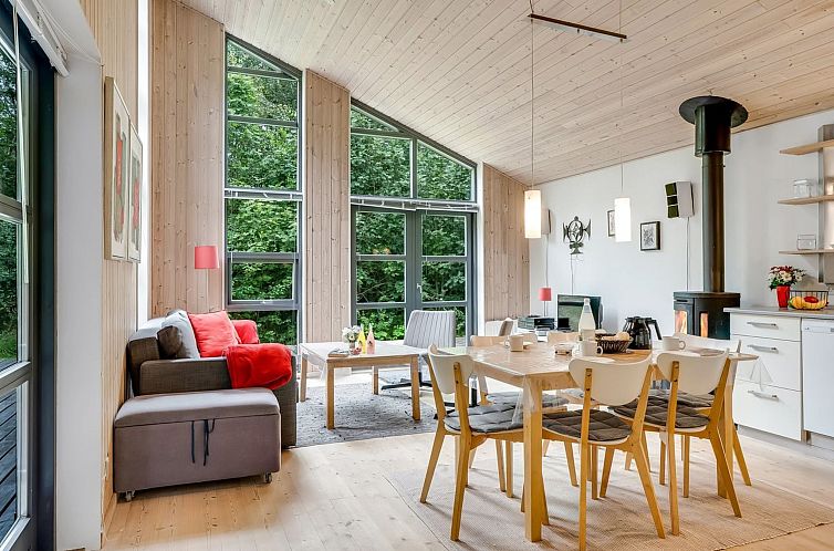 Vakantiehuis "Suna" -  from the sea