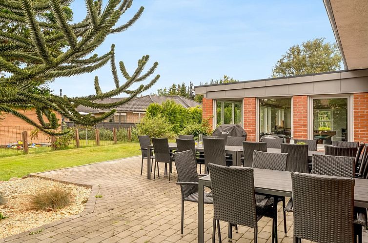 Vakantiehuis "Elaine" - 350m from the sea