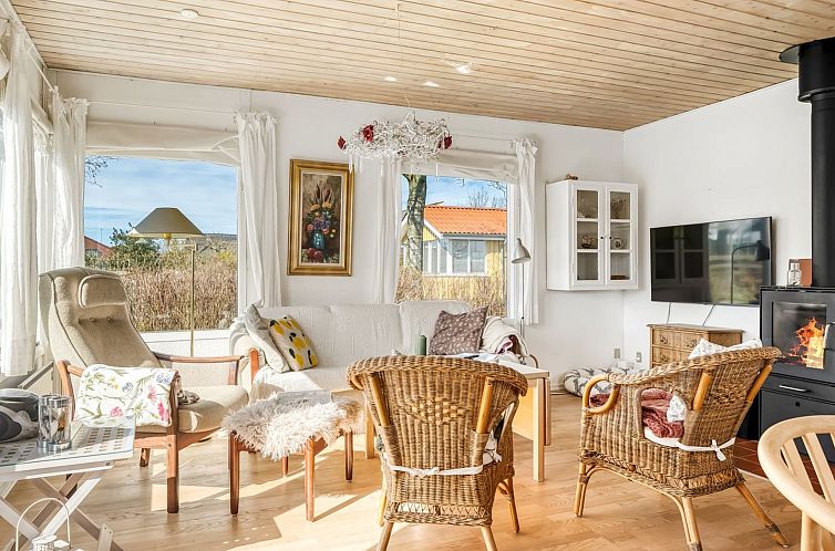 Vakantiehuis "Bara" -  from the sea