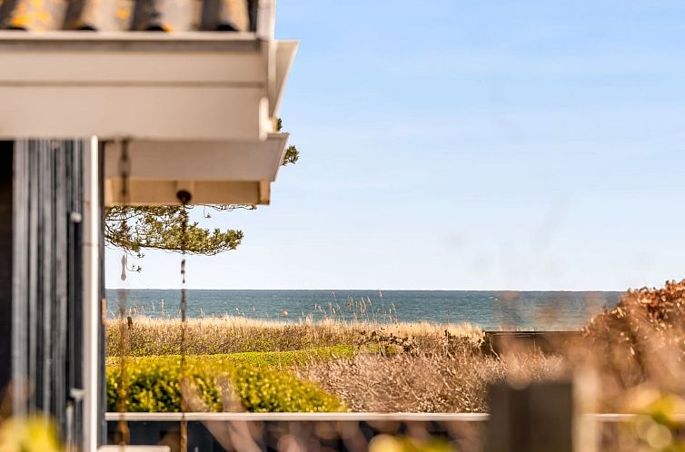 Vakantiehuis "Bara" -  from the sea