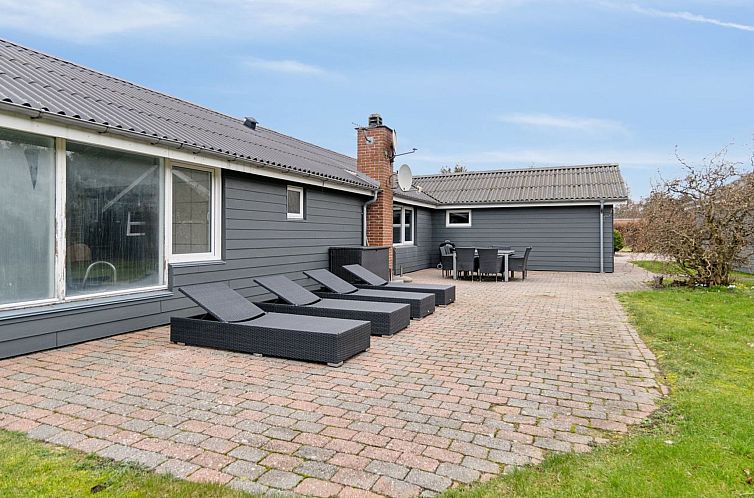 Vakantiehuis "Fidelia" - 400m from the sea