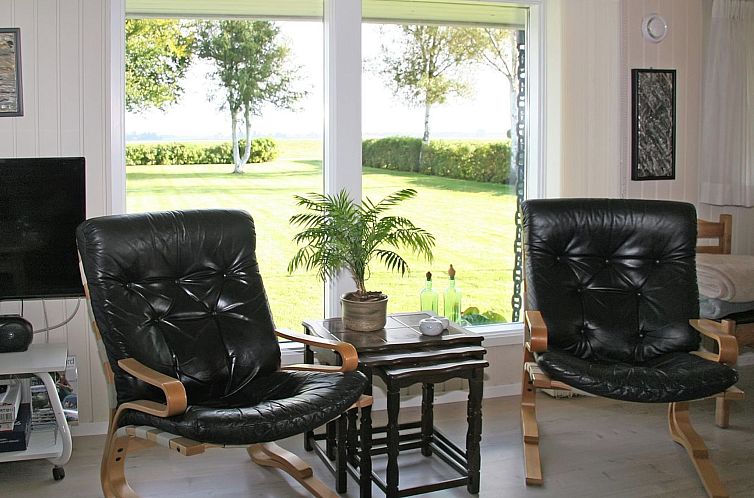 Vakantiehuis "Ilya" - 90m to the fjord