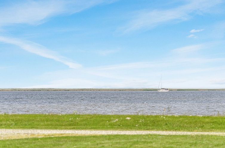 Vakantiehuis "Roope" - 50m from the sea