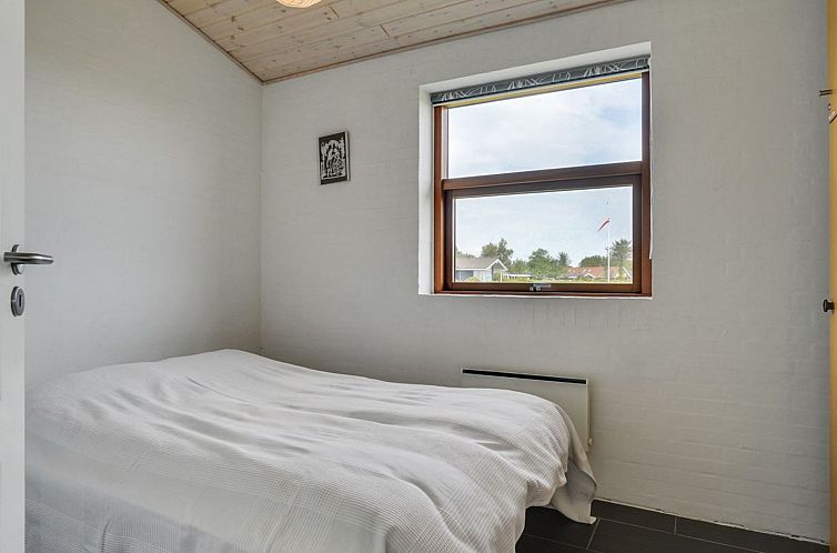 Vakantiehuis "Roope" - 50m from the sea