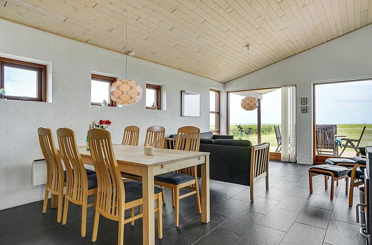Vakantiehuis "Roope" - 50m from the sea