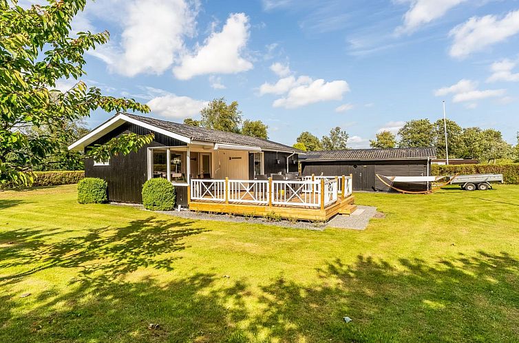 Vakantiehuis "Helma" - 500m to the fjord