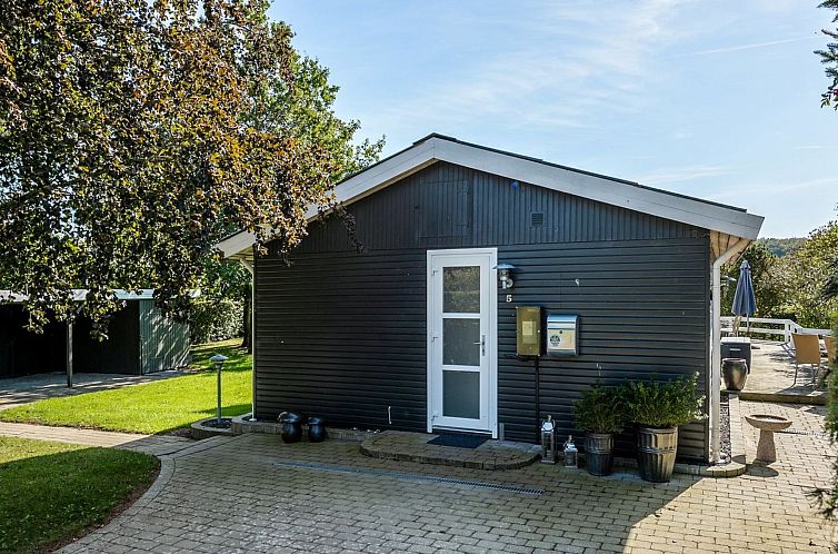 Vakantiehuis "Leandra" - 600m from the sea