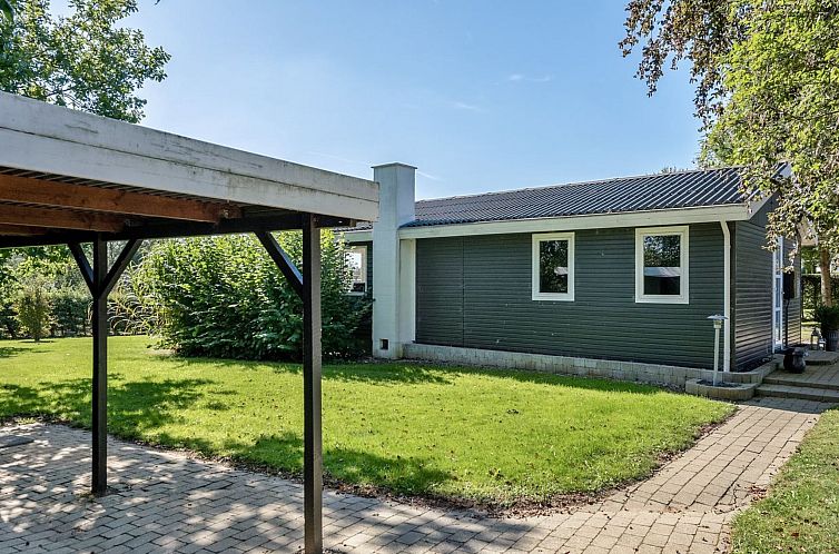 Vakantiehuis "Leandra" - 600m from the sea