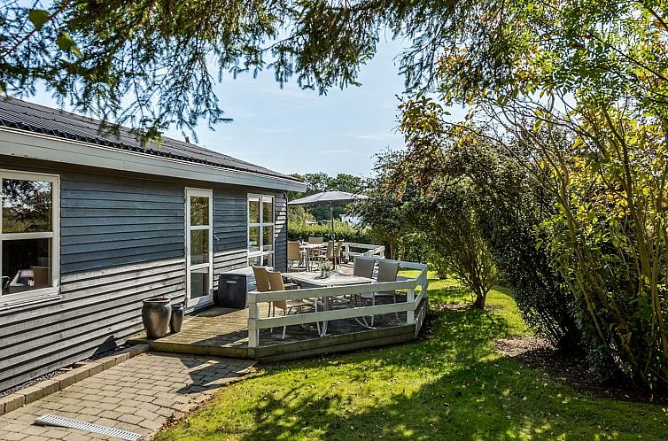 Vakantiehuis "Leandra" - 600m from the sea