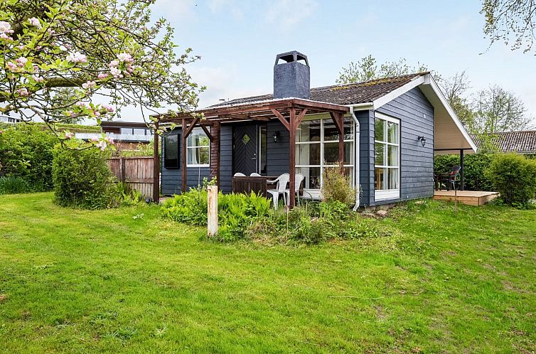 Vakantiehuis "Venla" - 150m from the sea