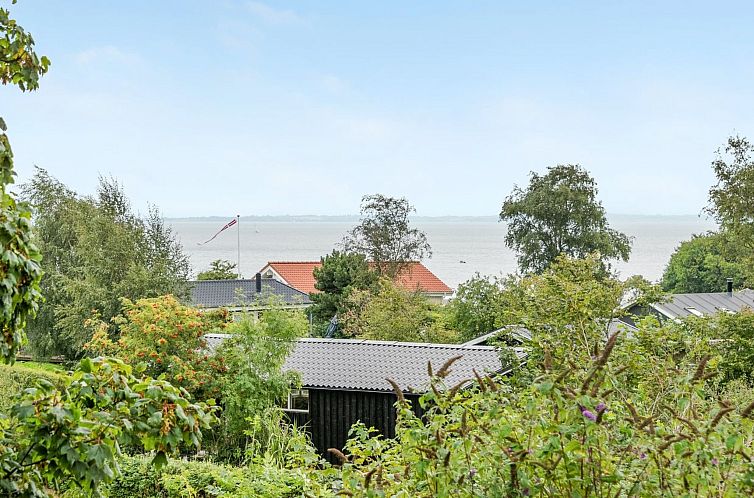 Vakantiehuis "Gudmunde" - 200m from the sea