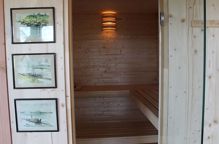 Vakantiehuis "Hoimar" - 400m from the sea