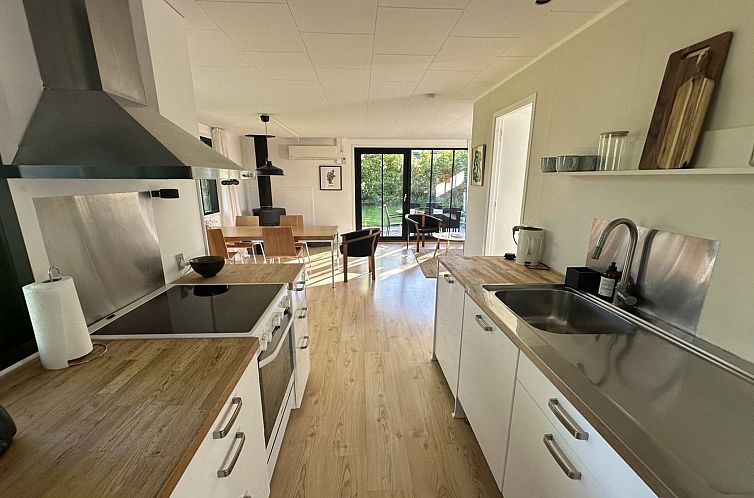 Vakantiehuis "Ady" - 150m from the sea