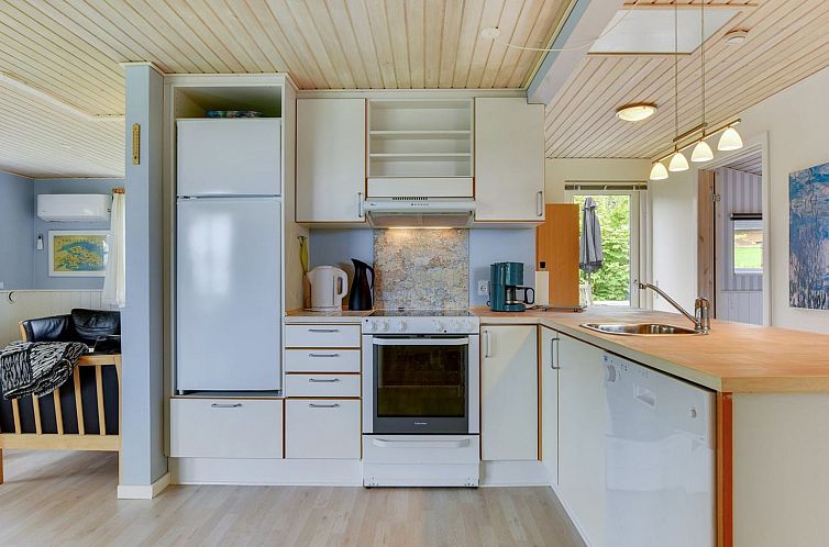 Vakantiehuis "Venla" - 150m from the sea