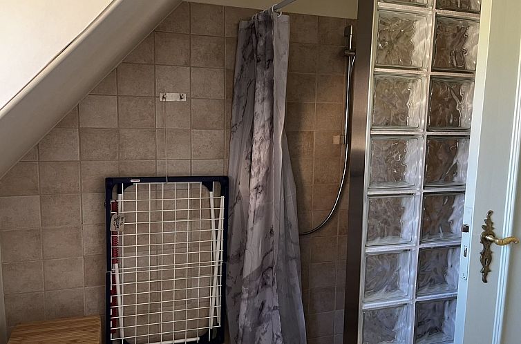 Vakantiehuis "Edithe" - 250m from the sea