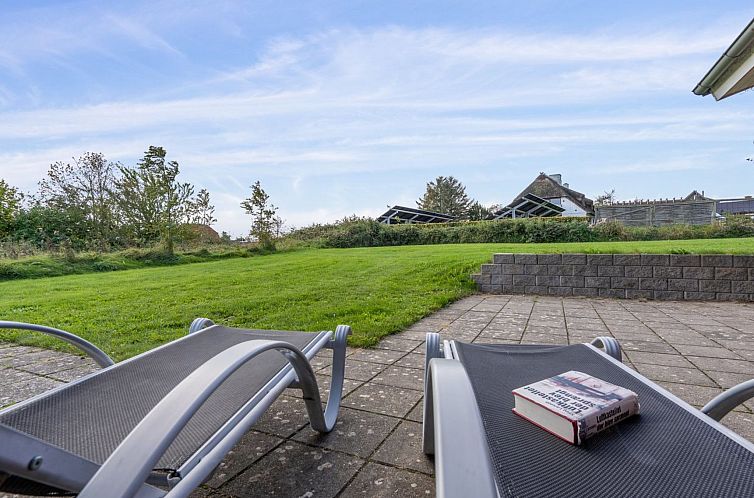 Vakantiehuis "Pascal" - 600m from the sea