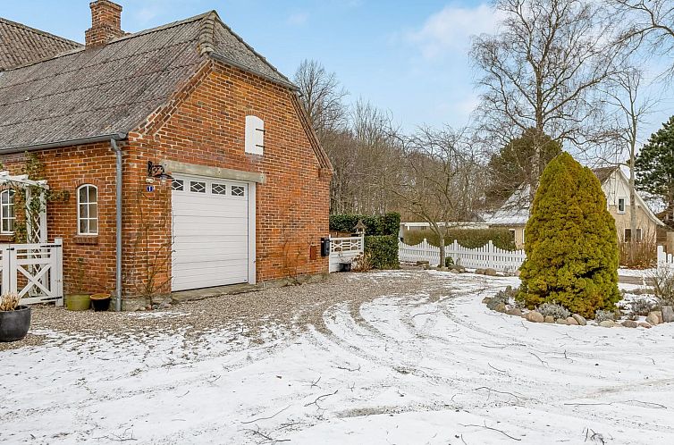 Vakantiehuis "Edla" - 5km from the sea