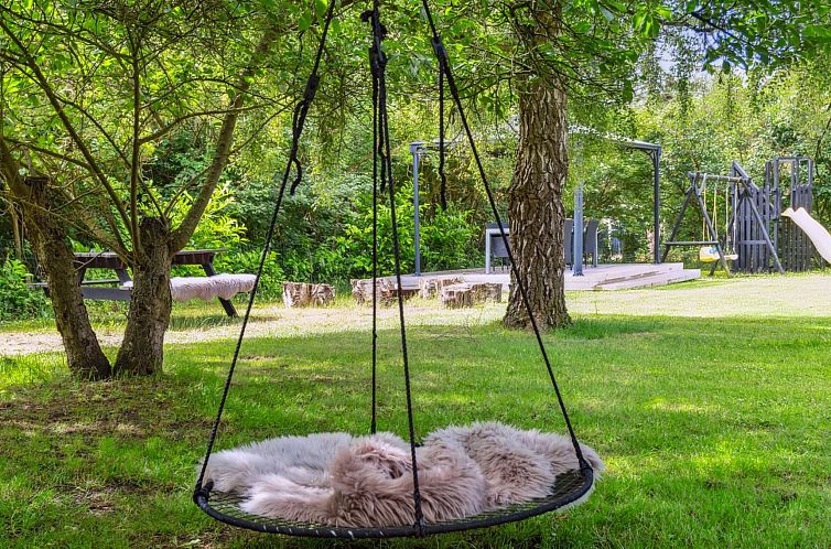 Vakantiehuis "Jorinde" - 1km from the sea