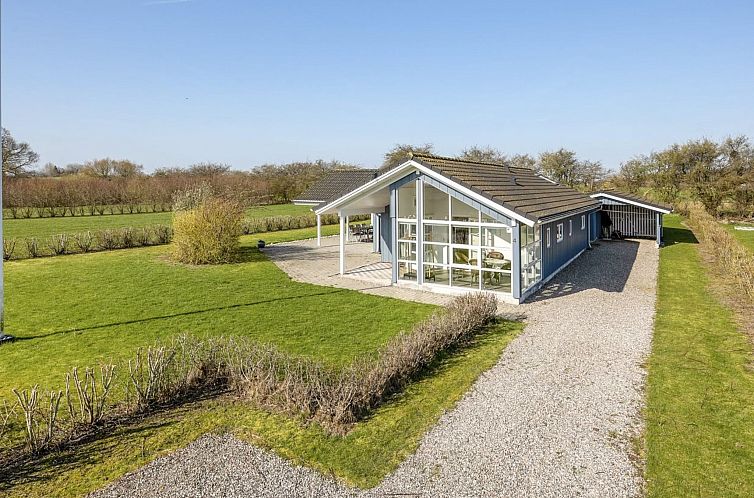 Vakantiehuis "Bara" - 600m from the sea