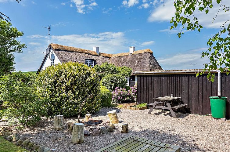 Vakantiehuis "Kustaa" - 1km from the sea