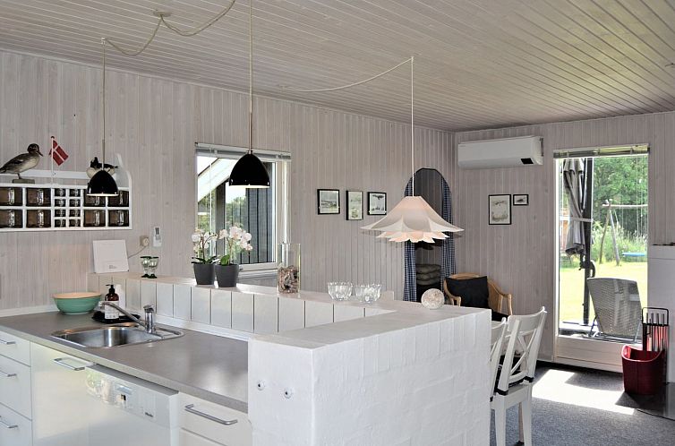 Vakantiehuis "Felisa" - 300m from the sea