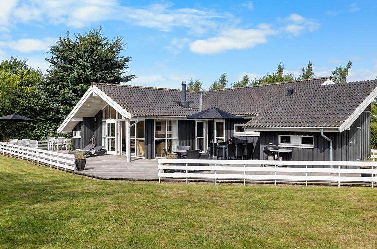 Guest house 0150211 - Holiday property Southern Denmark - Vakantiehuis "Ønevus" - 550m from the sea