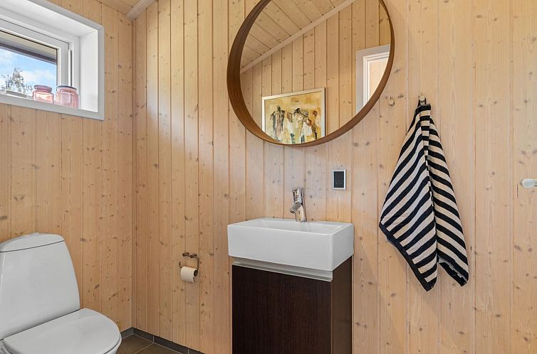 Vakantiehuis "Ønevus" - 550m from the sea