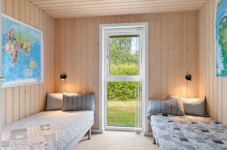 Vakantiehuis "Ønevus" - 550m from the sea