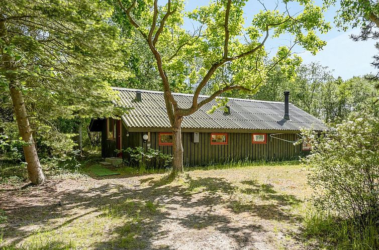 Vakantiehuis "Giertrud" - 500m from the sea
