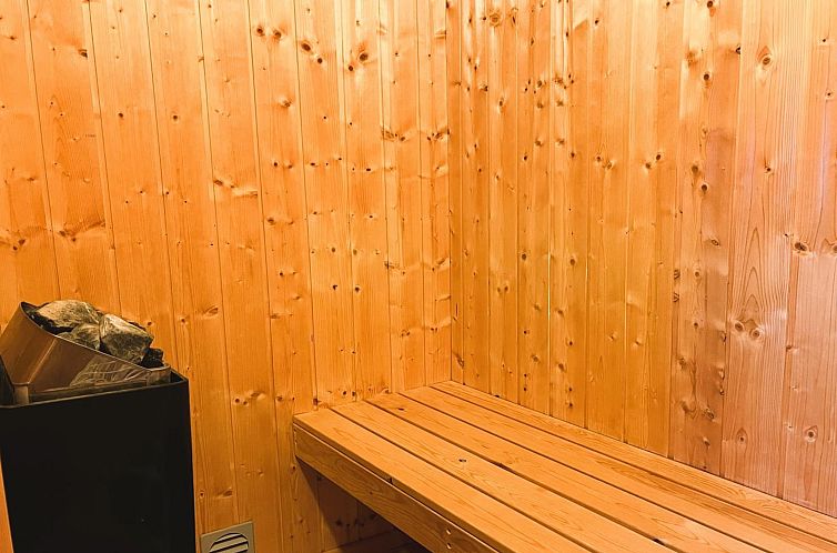 Vakantiehuis "Gudrid" - 550m from the sea