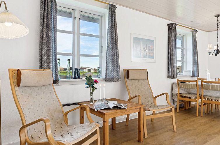 Vakantiehuis "Sebine" - 800m from the sea