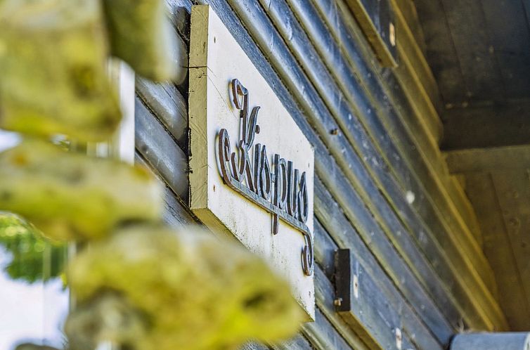 Vakantiehuis "Benthe" - 200m from the sea